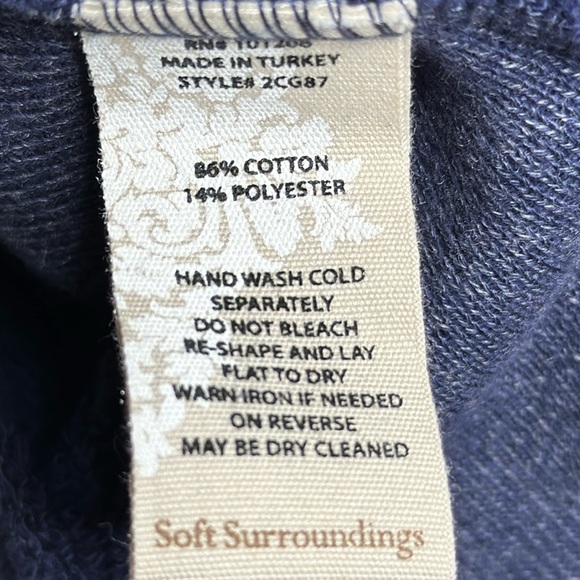 SOFT SURROUNDINGS | Navy Inside-Out Fleece Detail, V-Neck Pullover, Tuni… - Picture 8 of 8